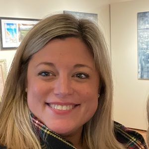 Meet your Posher, Laura